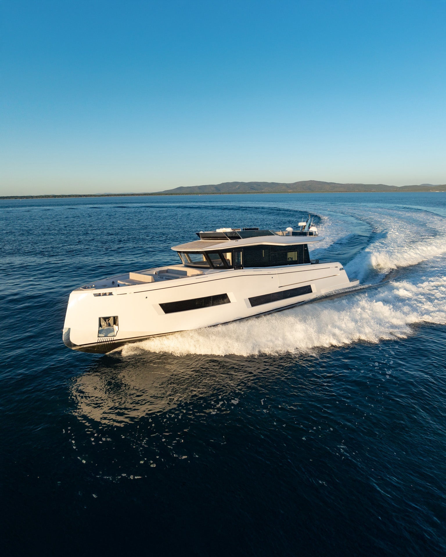 Pardo Endurance 72 su Neptune Yachting