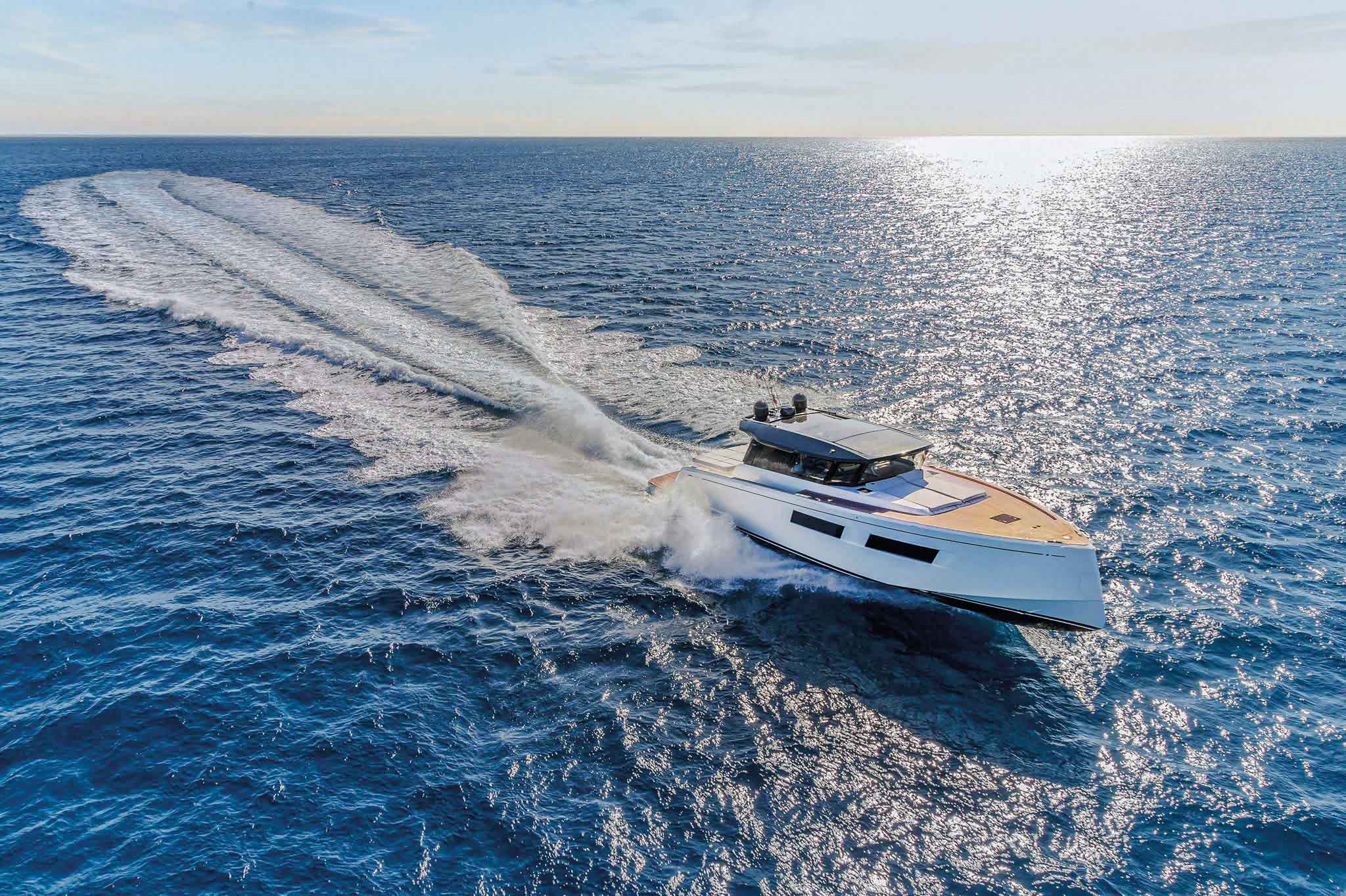 Pardo GT52